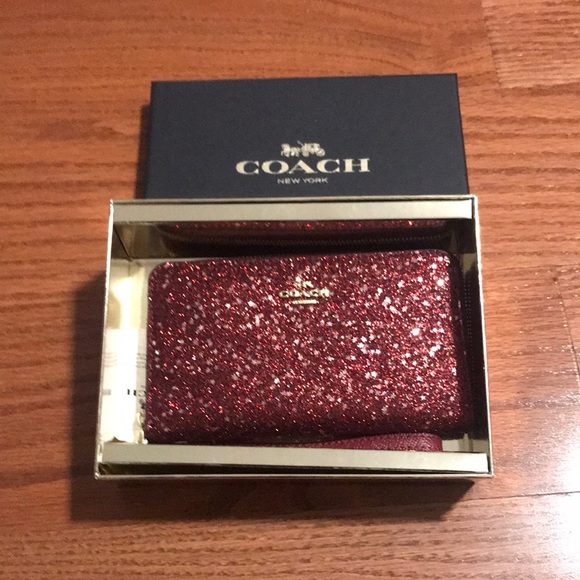 NWT-Coach Glitter Wristlet - Picture 2 of 7